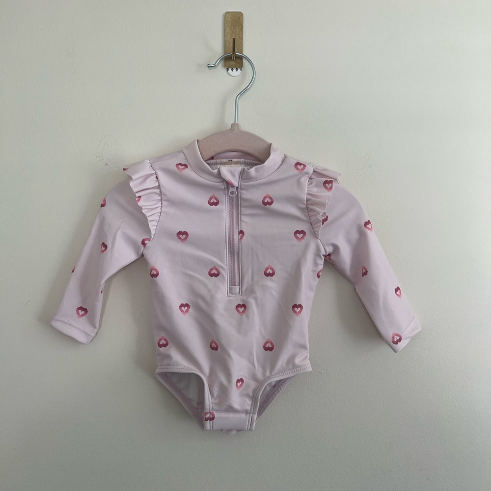 OshKosh B’gosh Pink Heart Long Sleeve Baby Swimsuit Size 3 Months Never Worn